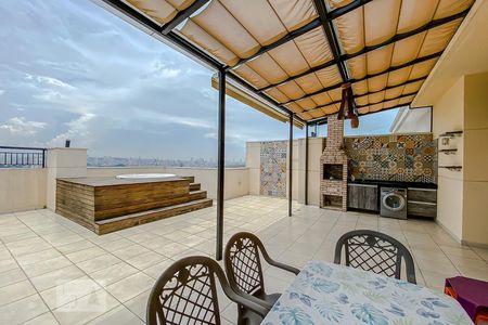 Apartamento à venda com 189m², 3 quartos e 3 vagasVaranda