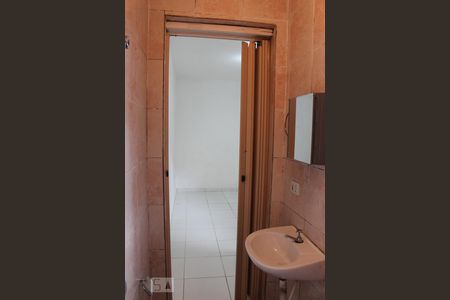 Banheiro de casa para alugar com 1 quarto, 42m² em Jardim Nossa Senhora do Carmo, São Paulo