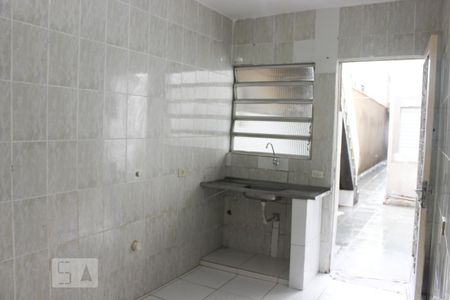 Cozinha de casa para alugar com 1 quarto, 42m² em Jardim Nossa Senhora do Carmo, São Paulo