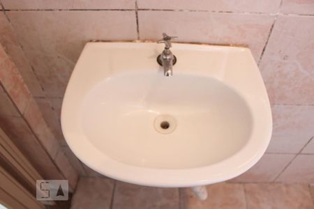 Pia do Banheiro de casa para alugar com 1 quarto, 42m² em Jardim Nossa Senhora do Carmo, São Paulo