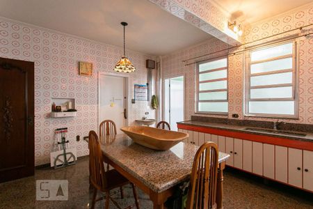 Apartamento à venda com 300m², 4 quartos e 2 vagas Apartamento à venda com 300m², 4 quartos e 2 vagasCozinha