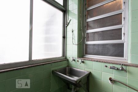 Apartamento à venda com 300m², 4 quartos e 2 vagas Apartamento à venda com 300m², 4 quartos e 2 vagasÁrea de Serviço