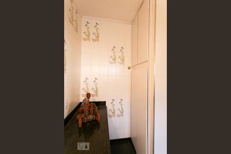 Apartamento à venda com 300m², 4 quartos e 2 vagas Apartamento à venda com 300m², 4 quartos e 2 vagasBanheiro da Suíte