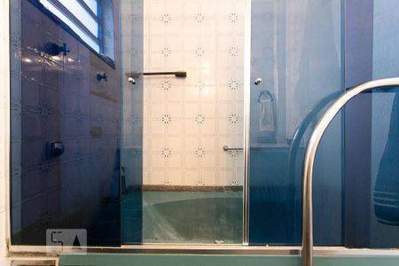 Apartamento à venda com 300m², 4 quartos e 2 vagas Apartamento à venda com 300m², 4 quartos e 2 vagasBanheiro Social