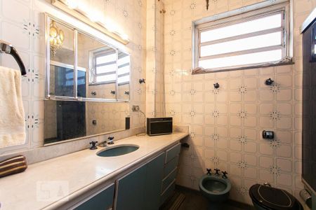 Apartamento à venda com 300m², 4 quartos e 2 vagas Apartamento à venda com 300m², 4 quartos e 2 vagasBanheiro Social