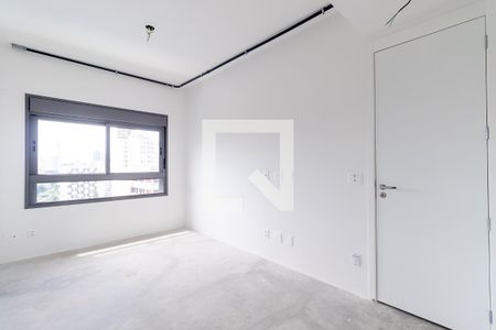 Apartamento à venda com 275m², 4 quartos e 4 vagas Apartamento à venda com 275m², 4 quartos e 4 vagasSuíte máster - closet ou suíte extrareversível