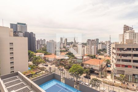 Apartamento à venda com 275m², 4 quartos e 4 vagas Apartamento à venda com 275m², 4 quartos e 4 vagasVista da área de serviço