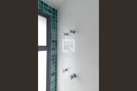 Apartamento à venda com 275m², 4 quartos e 4 vagas Apartamento à venda com 275m², 4 quartos e 4 vagasBanheiro da suíte 2