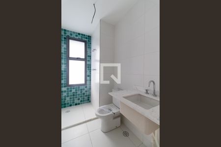 Apartamento à venda com 275m², 4 quartos e 4 vagas Apartamento à venda com 275m², 4 quartos e 4 vagasBanheiro da suíte 2