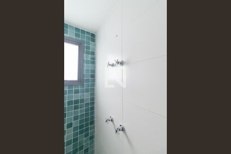 Apartamento à venda com 275m², 4 quartos e 4 vagas Apartamento à venda com 275m², 4 quartos e 4 vagasBanheiro do closet da suíte máster