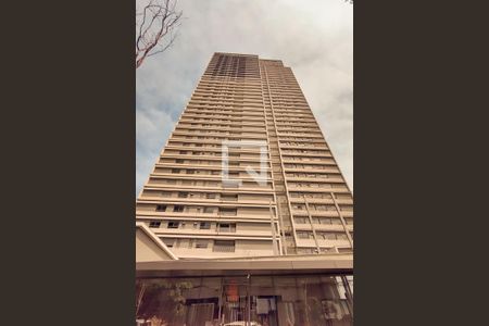 Apartamento à venda com 275m², 4 quartos e 4 vagas Apartamento à venda com 275m², 4 quartos e 4 vagasFachada