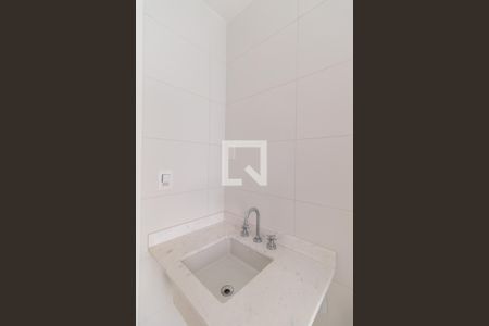 Apartamento à venda com 275m², 4 quartos e 4 vagas Apartamento à venda com 275m², 4 quartos e 4 vagasBanheiro da suíte 1