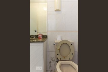 Apartamento à venda com 200m², 4 quartos e 3 vagasBanheiro da Suíte