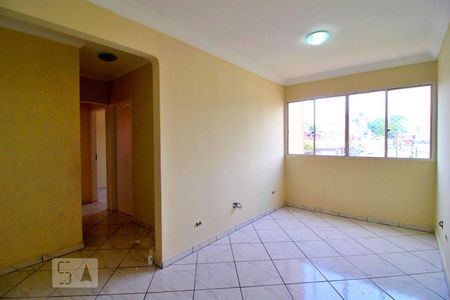 Sala de apartamento para alugar com 3 quartos, 72m² em Jardim Santo André, Santo André