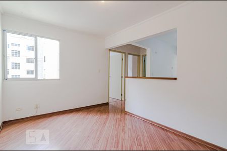 Sala de apartamento para alugar com 2 quartos, 48m² em Vila Madalena, São Paulo