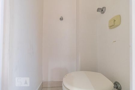 Apartamento à venda com 176m², 3 quartos e sem vaga Apartamento à venda com 176m², 3 quartos e sem vagaBanheiro de Serviço
