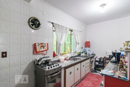 Casa à venda com 200m², 4 quartos e 4 vagas Casa à venda com 200m², 4 quartos e 4 vagasCozinha