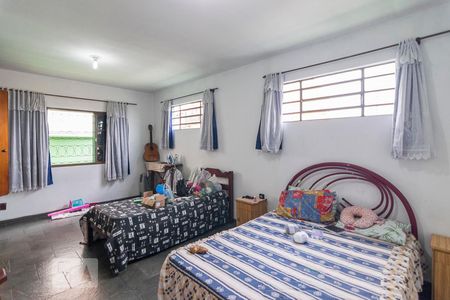 Casa à venda com 200m², 4 quartos e 4 vagas Casa à venda com 200m², 4 quartos e 4 vagasQuarto 3