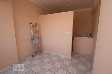 Apartamento à venda com 27m², 1 quarto e sem vagaSala/Quarto