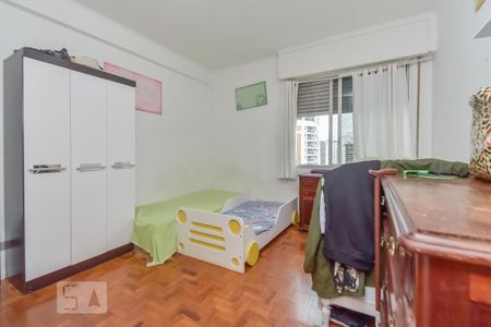 Apartamento à venda com 210m², 3 quartos e 2 vagas Apartamento à venda com 210m², 3 quartos e 2 vagasQuarto 2