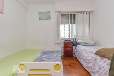 Apartamento à venda com 210m², 3 quartos e 2 vagas Apartamento à venda com 210m², 3 quartos e 2 vagasQuarto 2