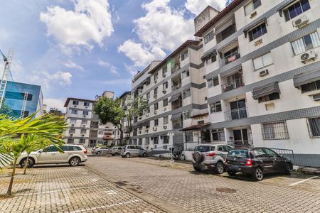 Apartamento à venda com 55m², 2 quartos e 1 vaga Apartamento à venda com 55m², 2 quartos e 1 vagaFachada