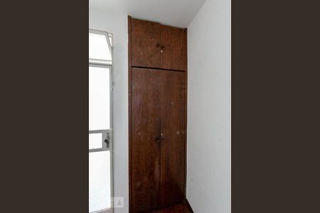 Quarto 1 de apartamento para alugar com 2 quartos, 121m² em Gutierrez, Belo Horizonte
