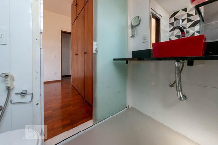 Apartamento à venda com 121m², 2 quartos e 1 vagaBanheiro da Suíte