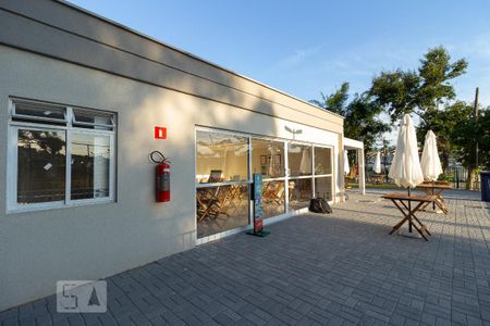 Apartamento para alugar com 44m², 2 quartos e 1 vaga Apartamento para alugar com 44m², 2 quartos e 1 vagaÁrea comum - Salão de festas