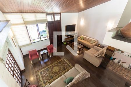 Casa à venda com 270m², 3 quartos e 3 vagasSala