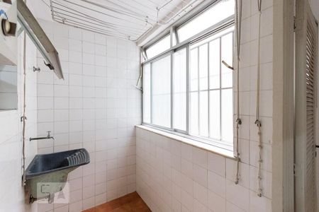 Apartamento à venda com 93m², 4 quartos e 1 vaga Apartamento à venda com 93m², 4 quartos e 1 vagaCozinha e Área de Serviço