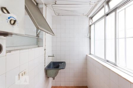 Apartamento à venda com 93m², 4 quartos e 1 vaga Apartamento à venda com 93m², 4 quartos e 1 vagaCozinha e Área de Serviço