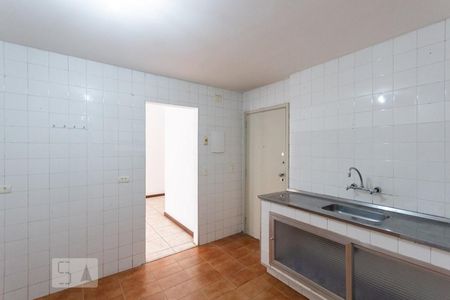 Apartamento à venda com 93m², 4 quartos e 1 vaga Apartamento à venda com 93m², 4 quartos e 1 vagaCozinha e Área de Serviço