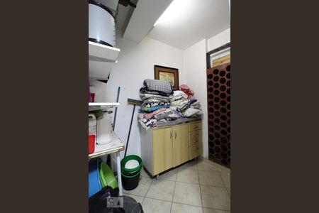 Casa à venda com 347m², 4 quartos e 3 vagasAdega - Subsolo