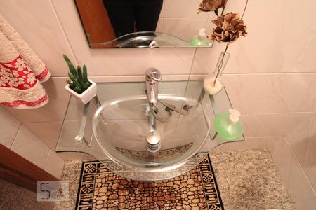 Casa à venda com 347m², 4 quartos e 3 vagasDetalhe do banheiro