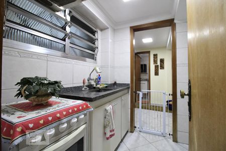 Casa à venda com 347m², 4 quartos e 3 vagasCozinha - subsolo