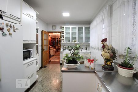 Casa à venda com 347m², 4 quartos e 3 vagasCozinha