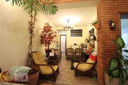 Casa à venda com 347m², 4 quartos e 3 vagasSaleta