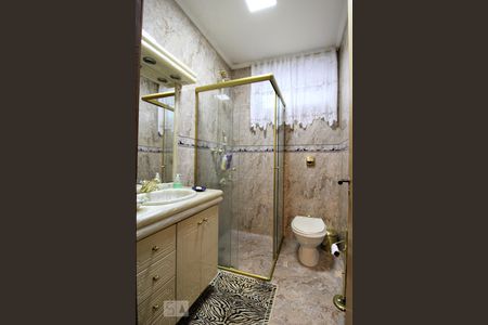 Casa à venda com 347m², 4 quartos e 3 vagasBanheiro 4