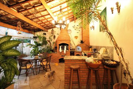 Casa à venda com 347m², 4 quartos e 3 vagasEspaço gourmet - Churrasqueira