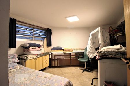 Casa à venda com 347m², 4 quartos e 3 vagasQuarto 1 - Subsolo