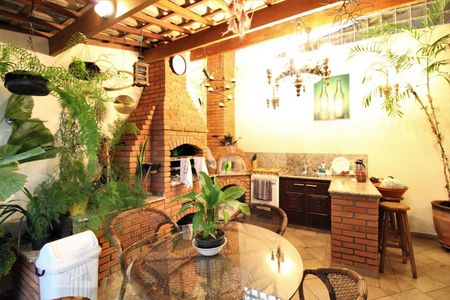 Casa à venda com 347m², 4 quartos e 3 vagasEspaço gourmet