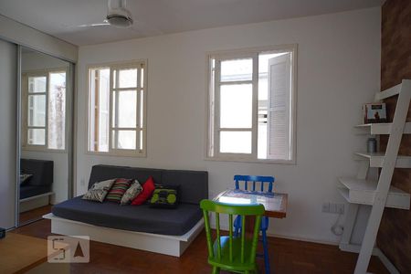 Sala-Quarto de kitnet/studio para alugar com 1 quarto, 26m² em Bom Fim, Porto Alegre