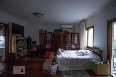 Casa à venda com 600m², 8 quartos e 4 vagas Casa à venda com 600m², 8 quartos e 4 vagasQuarto Suíte 3