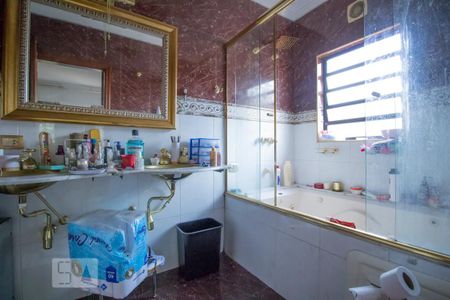 Casa à venda com 600m², 8 quartos e 4 vagas Casa à venda com 600m², 8 quartos e 4 vagasBanheiro da Suíte 3