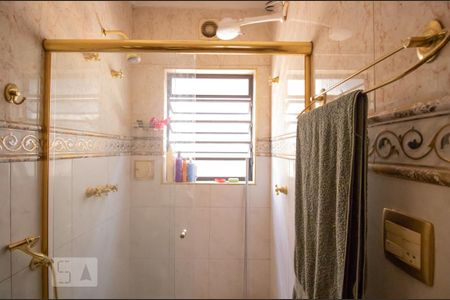 Casa à venda com 600m², 8 quartos e 4 vagas Casa à venda com 600m², 8 quartos e 4 vagasBanheiro da Suíte 1