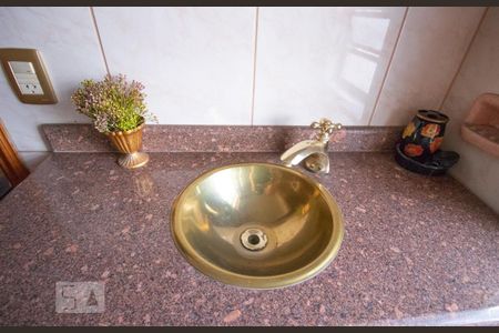 Casa à venda com 600m², 8 quartos e 4 vagas Casa à venda com 600m², 8 quartos e 4 vagasBanheiro da Suíte 4