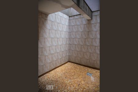 Casa à venda com 255m², 4 quartos e 3 vagas Casa à venda com 255m², 4 quartos e 3 vagasjardim de Inverno
