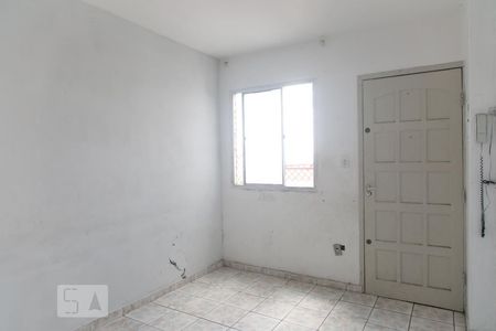 Sala de apartamento para alugar com 2 quartos, 56m² em Itaquera, São Paulo