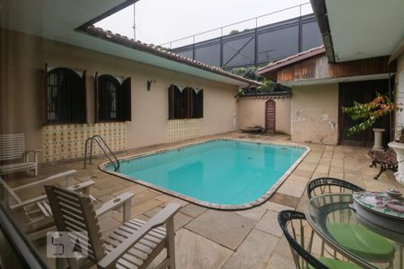 Casa para alugar com 400m², 4 quartos e 6 vagas Casa para alugar com 400m², 4 quartos e 6 vagasVista